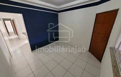 Imagem: A casa possui 2 Dormitórios, 1 Banheiro, 2 Vagas na garagem