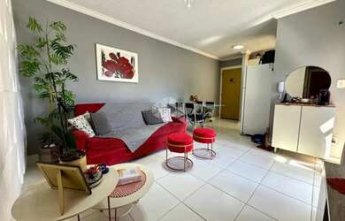 Imagem: O apartamento possui 3 Dormitórios, 1 Banheiro, 1 Vaga na garagem