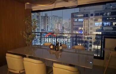 Imagem: O apartamento possui 3 Dormitórios, 3 Banheiros, 2 Vagas na