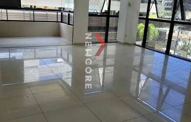 Imagem: O apartamento possui 3 Dormitórios, 4 Banheiros, 2 Vagas na