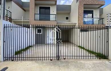 Imagem: A casa possui 3 Dormitórios, 2 Banheiros, 3 Vagas na garagem