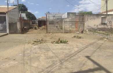 Imagem: O terreno possui 300m² de Área e está localizado em Setor