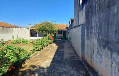 Imagem 2: Casa à venda em Londrina, Jardim Ilha do Mel, com 2 quartos, com 80 m²