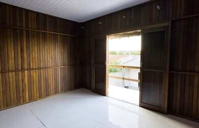 Imagem 4: Casa Madeira , com 4 quartos e 1 banheiros à Venda, 242 m² em Criciúma/SC