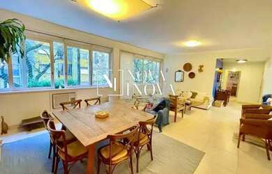 Imagem: O apartamento possui 4 Dormitórios, 2 Banheiros, 1 Vaga na