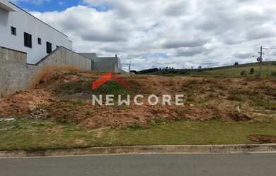 Imagem: O terreno possui 400m² de Área e está localizado em Loteamento