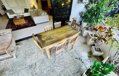 Imagem: O apartamento possui 4 Dormitórios, 4 Banheiros, 3 Vagas na