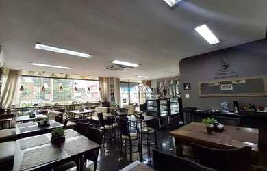 Imagem: O depósito possui 3 Vagas na garagem e 279m² de Área e está