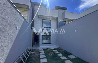 Imagem: A casa à venda possui 2 Dormitórios, 2 Banheiros, 1 Vaga na