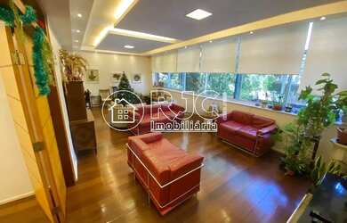 Imagem: O apartamento possui 4 Dormitórios, 3 Banheiros, 1 Vaga na