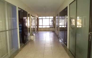 Imagem 3: Shopping para aluguel possui 19 metros quadrados em Itapuã - Salvador...