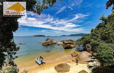 Imagem: A casa possui 3 Dormitórios, 3 Banheiros, 150m² de Área e