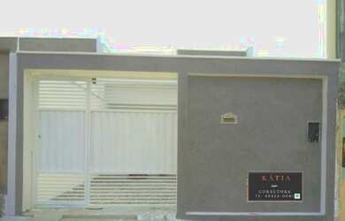 Imagem: A casa possui 2 Dormitórios, 2 Banheiros e 2 Vagas na garagem