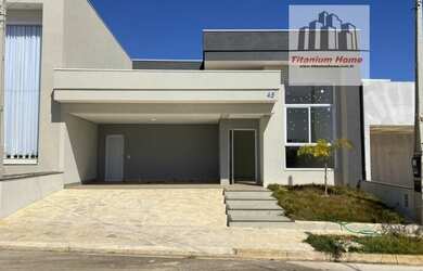 Imagem: A casa em condomínio possui 3 Dormitórios, 2 Banheiros, 4