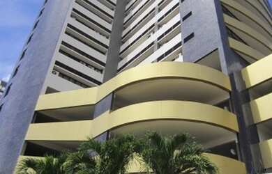 Imagem: O depósito possui 4 Vagas na garagem e 130m² de Área e está