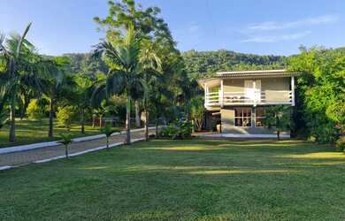 Imagem: A fazenda possui 170m² de Área e está localizado em Ferrabráz