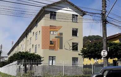 Imagem: O apartamento possui 3 Dormitórios, 1 Banheiro, 1 Vaga na garagem