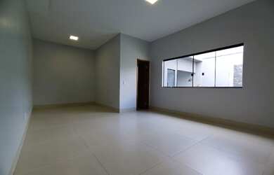 Imagem 14: Casa Térrea Alto Padrão / frente a Praça Goiânia