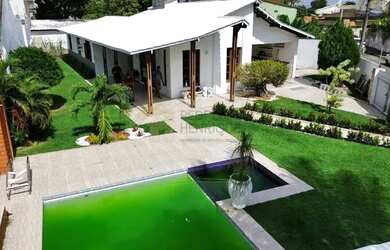 Imagem: A casa em condomínio possui 4 Dormitórios, 5 Banheiros, 5