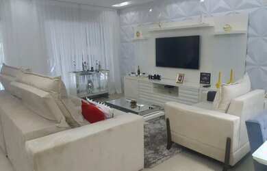 Imagem: A casa em condomínio possui 4 Dormitórios, 5 Banheiros, 2