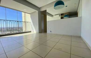 Imagem: O apartamento possui 2 Dormitórios, 1 Banheiro, 2 Vagas na