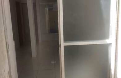 Imagem: A casa possui 2 Dormitórios, 1 Banheiro e está localizado