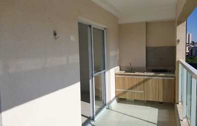 Imagem: O apartamento possui 3 Dormitórios, 2 Banheiros, 2 Vagas na