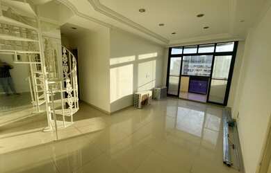 Imagem: O apartamento possui 3 Dormitórios, 3 Banheiros, 2 Vagas na