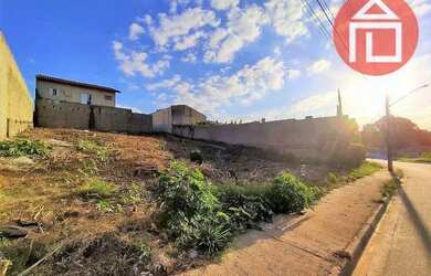 Imagem: O terreno possui 480m² de Área e está localizado em Bragança