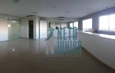 Imagem: O depósito possui 4 Vagas na garagem, 180m² de Área e está