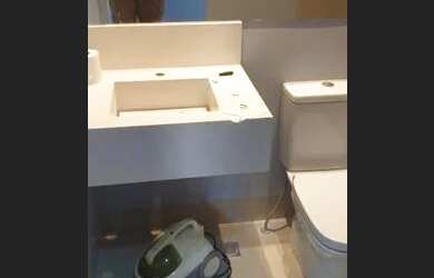 Imagem 5: Ilha e cocktop. Piscina, Churrasqueira, Imóvel mobiliadoeAr-condicionado