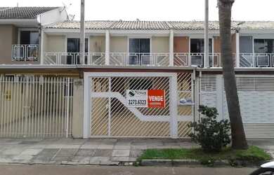 Imagem: A casa possui 2 Dormitórios, 2 Banheiros, 1 Vaga na garagem