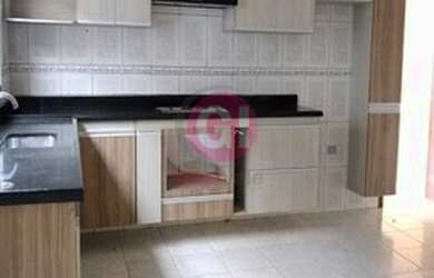 Imagem: A casa possui 2 Dormitórios, 2 Banheiros, 2 Vagas na garagem