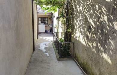 Imagem: A casa possui 2 Dormitórios, 1 Banheiro e está localizado