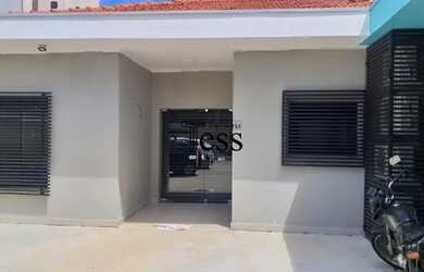 Imagem: O depósito possui 5 Vagas na garagem e 150m² de Área e está