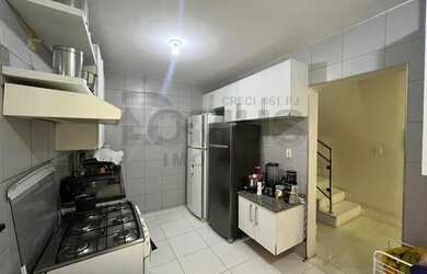 Imagem: A casa em condomínio possui 4 Dormitórios, 4 Banheiros, 3