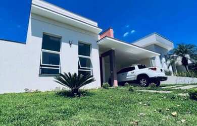 Imagem: A casa em condomínio possui 3 Dormitórios, 4 Banheiros, 4