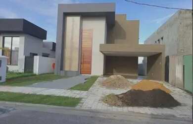 Imagem: A casa em condomínio possui 3 Dormitórios, 4 Banheiros, 4