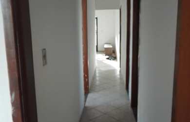 Imagem: A casa possui 4 Dormitórios, 3 Banheiros e 3 Vagas na garagem