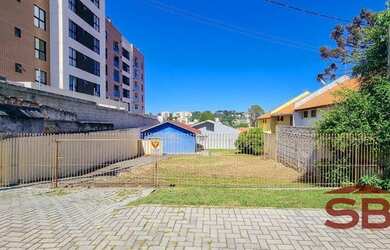 Imagem: O terreno possui 430m² de Área e está localizado em Tingui