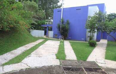 Imagem: A casa em condomínio possui 3 Dormitórios, 3 Banheiros, 4