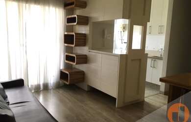 Imagem: O apartamento possui 1 Dormitório, 1 Banheiro, 1 Vaga na garagem