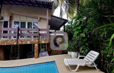 Imagem: A casa em condomínio possui 5 Dormitórios, 5 Banheiros, 2