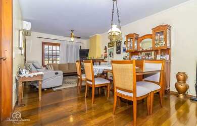 Imagem 5: Sobrado com 4 quartos e 4 vagas em Petrópolis