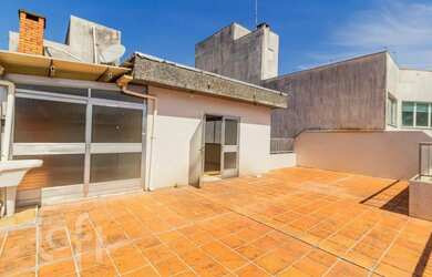 Imagem 8: Imóvel para venda tem 186 metros quadrados com 2 quartos em Petrópolis...