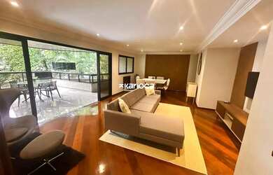 Imagem: O apartamento possui 4 Dormitórios, 3 Banheiros, 3 Vagas na