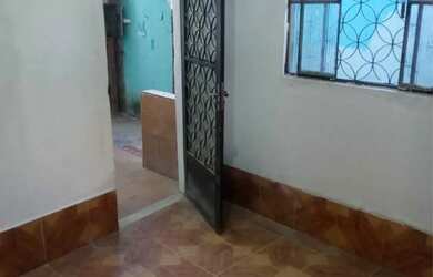 Imagem: A casa possui 2 Dormitórios, 1 Banheiro e está localizado