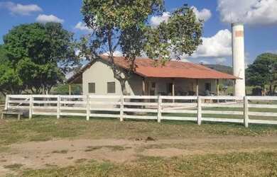 Imagem: A fazenda à venda possui e está localizado em Bom Jardim