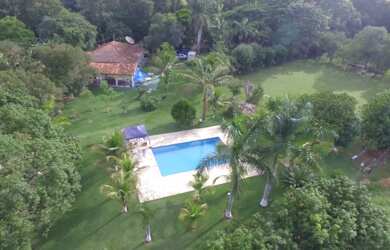 Imagem: A pousada chalé possui 2 Dormitórios, Acomodam 15 pessoas