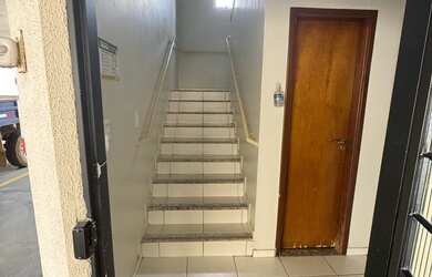 Imagem: O apartamento possui 2 Dormitórios, 2 Banheiros, 2 Vagas na